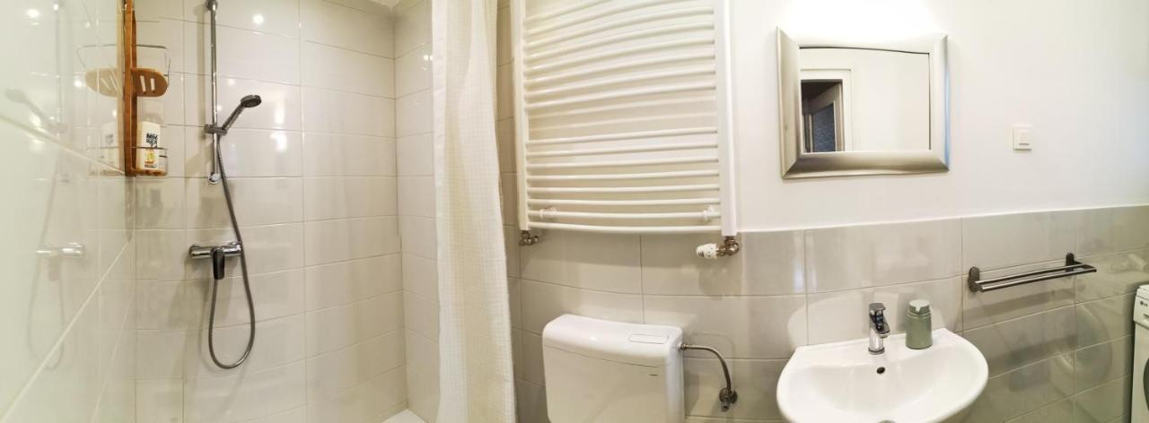 Angela Apartment Загреб Экстерьер фото