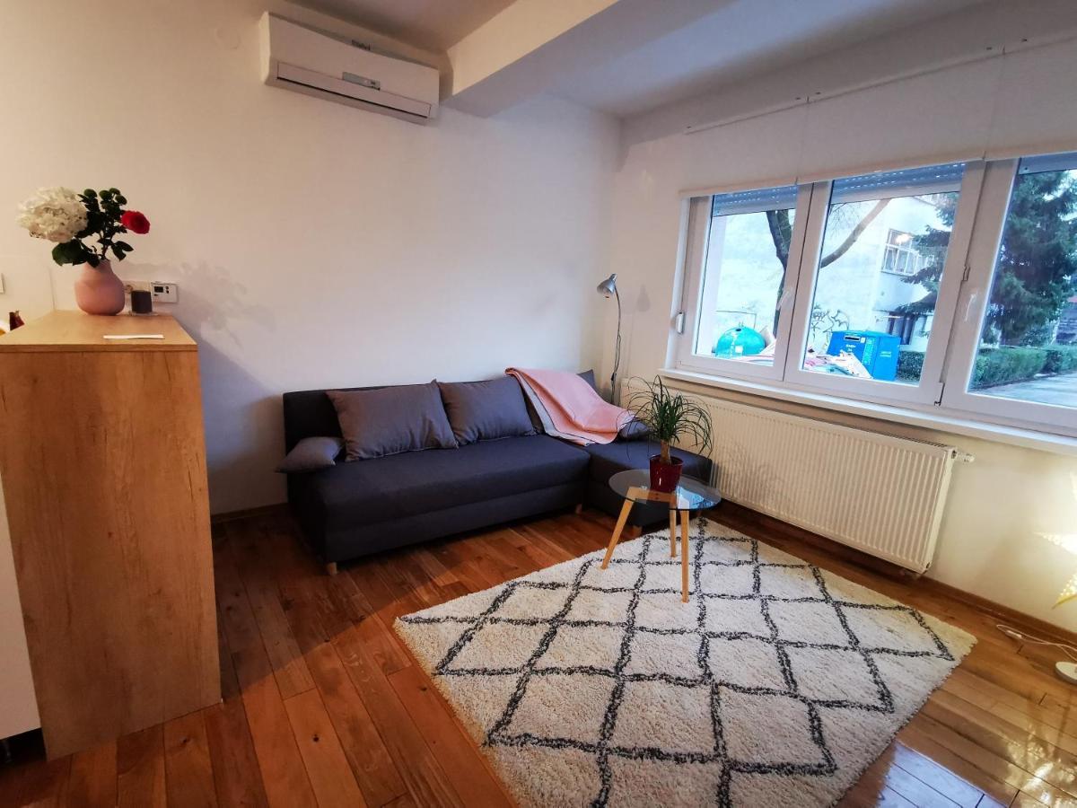Angela Apartment Загреб Экстерьер фото
