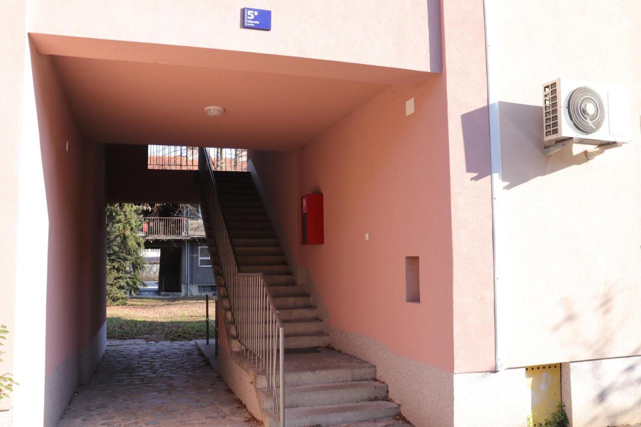 Angela Apartment Загреб Экстерьер фото
